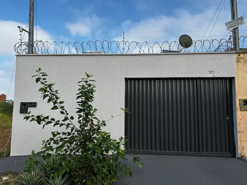 Casa 2 quartos no Jardim Veneza